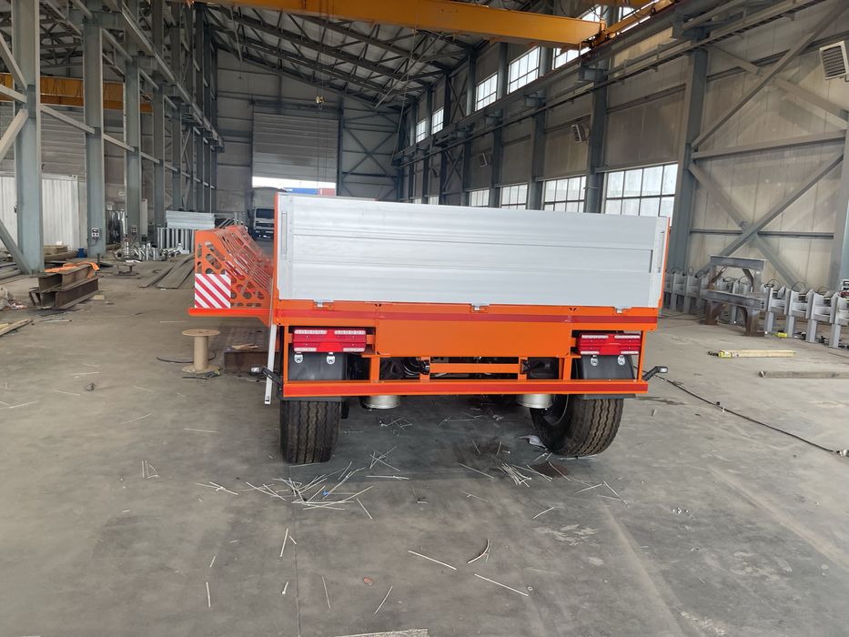 Трал для перевозки труб и цистерн