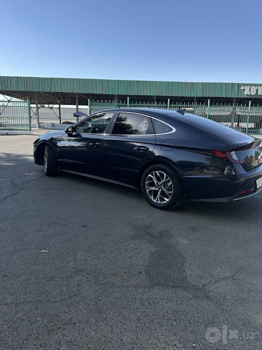 Hyundai sonata 2.0 full