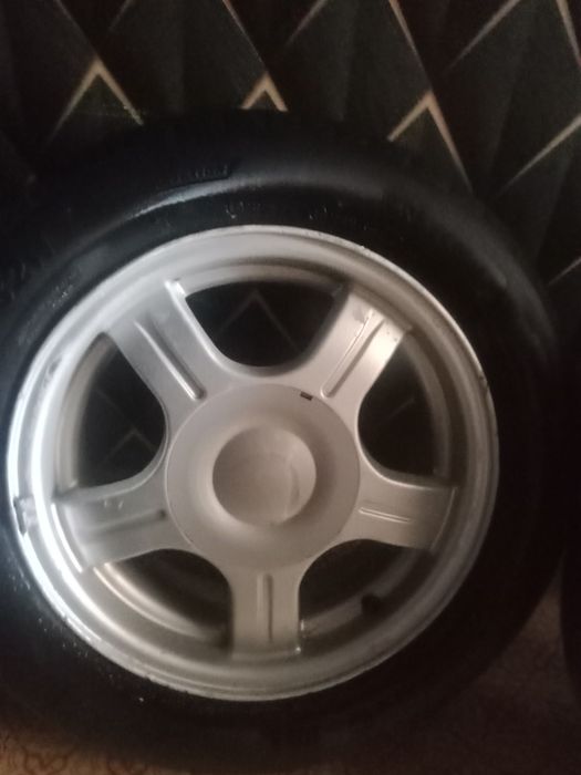 продам резину с дисками СТАТУСЫ R14
