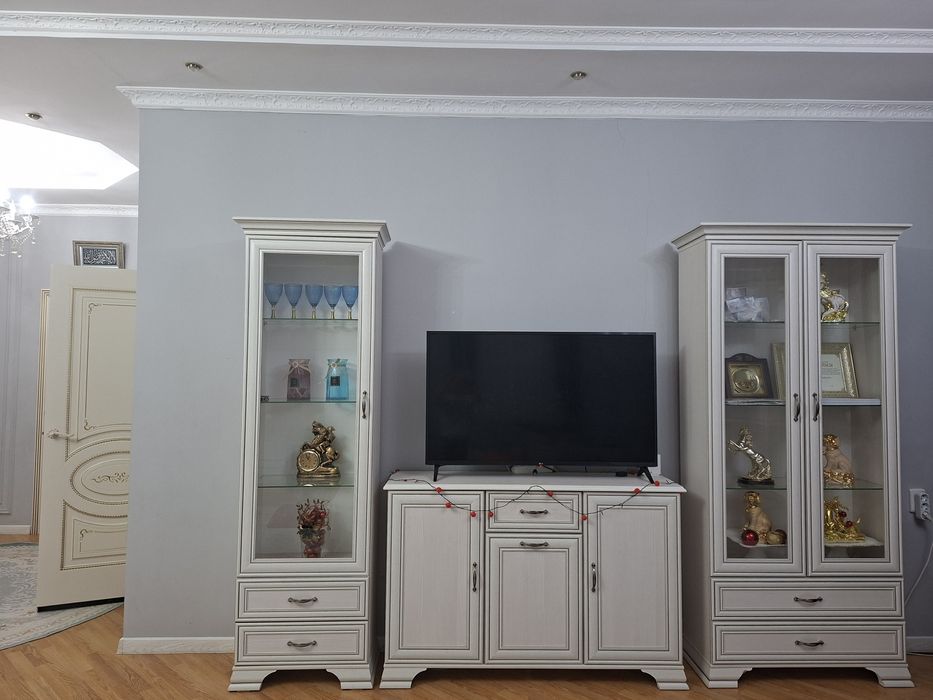 Продаётся стенка