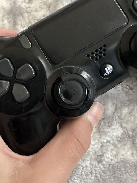 2 джойстика от пс 4