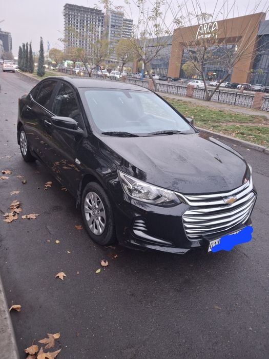 Qora  Chevrolet onix