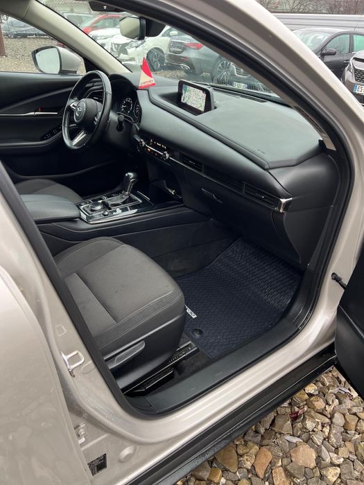 Mazda CX30 hibrid, avariat, AVARIATE