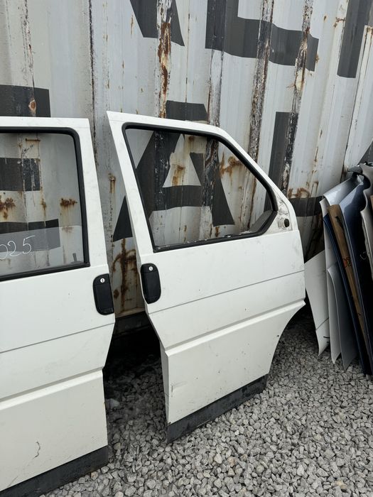 Двери на Т4 из Германии