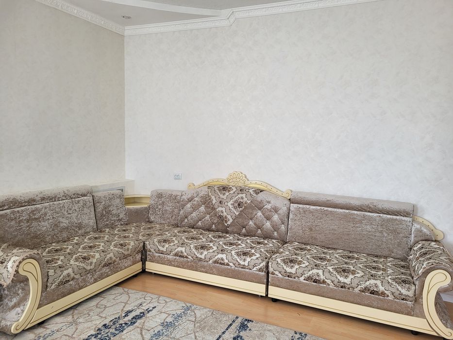 Продаётся угловой диван