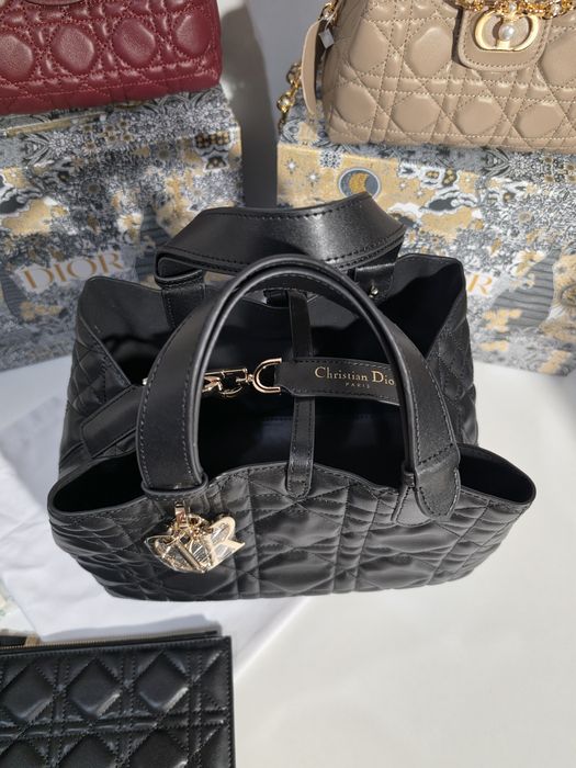 Налична чанта Dior Toujours Tote