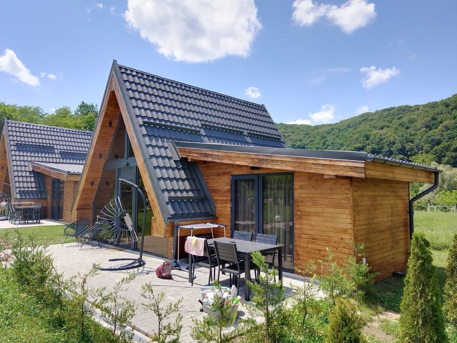 Vand cabane A-frame si case modulare ori ce dimensiune