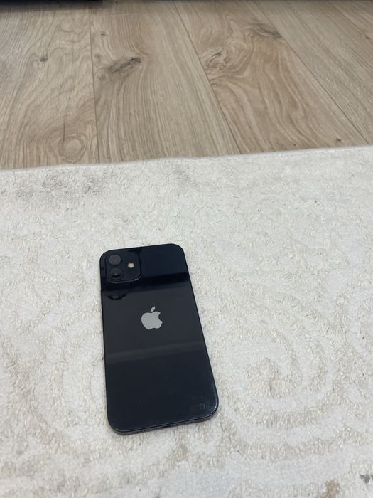 Обменяю 2 iPhone 12 — 64 GB / 128 GB