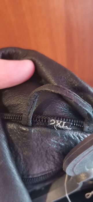 Куртка кожаная б/у