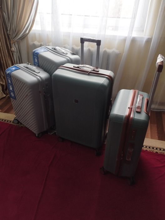 Дорожные чемоданы есть все размеры