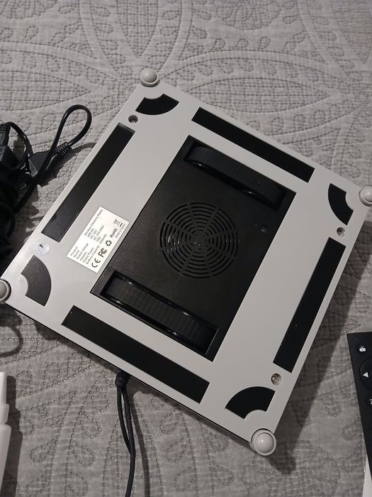 Робот за миене на прозорци Xmart WM-08S, Bluetooth, Дистанционно управ