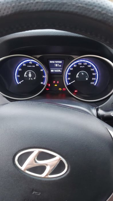 Продам хондай ix 35 2012год