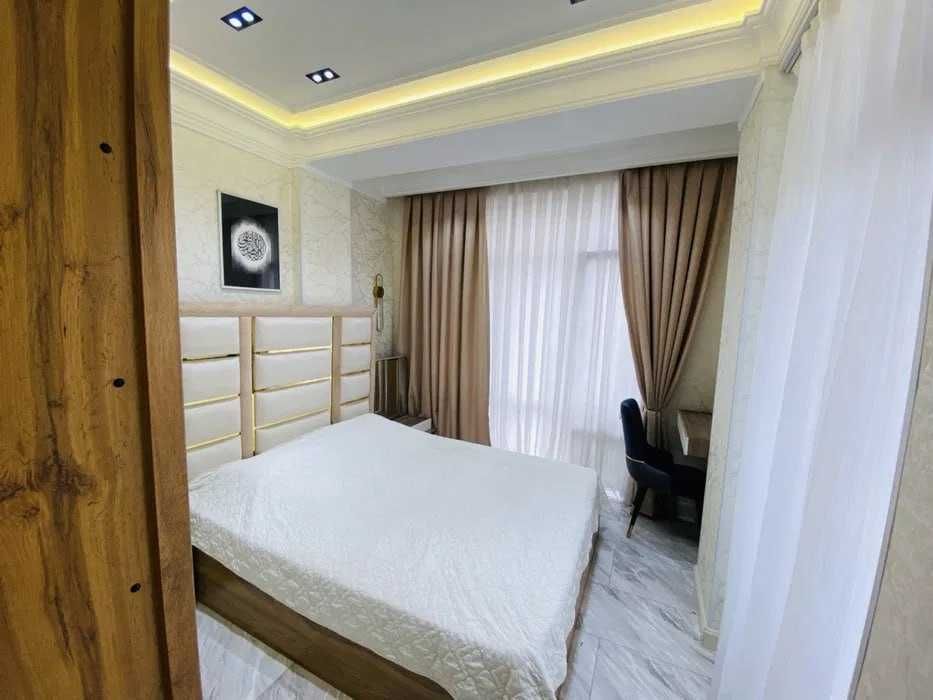 Срочно Продам Шикарную квартиру ЖК Яккасарай сити молл 3/3/10