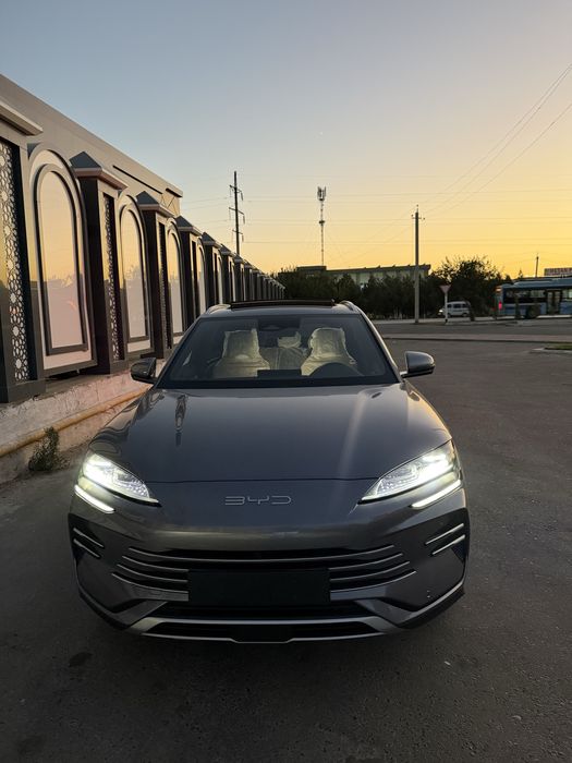 Byd song cempion