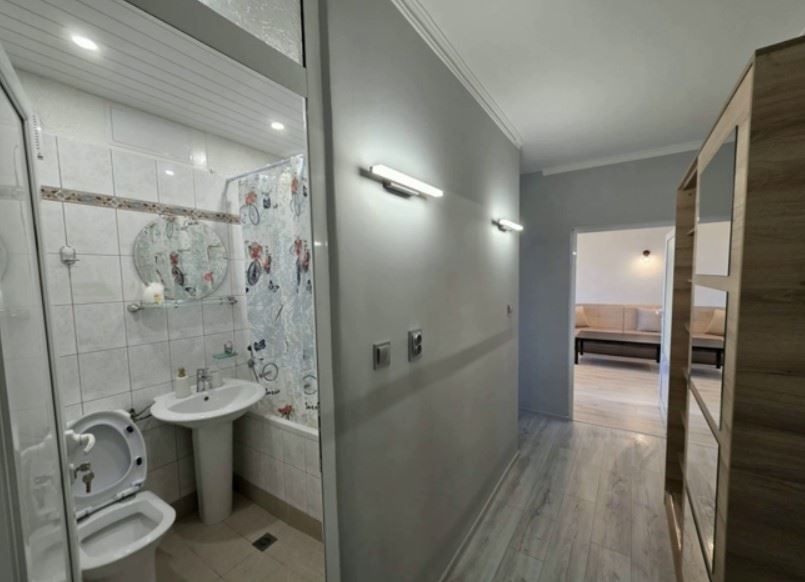 Дава се под наем Тристаен апартамент в София, Люлин 7 - 74 кв.м за 746.64 € - Снимка #8