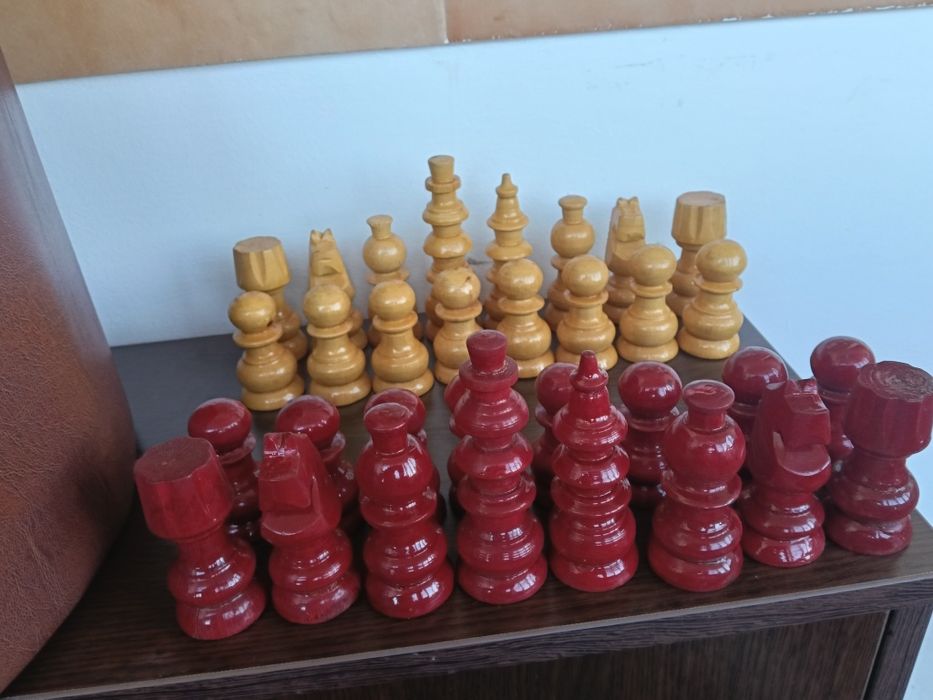 Tablou pânză,piese șah lemn
