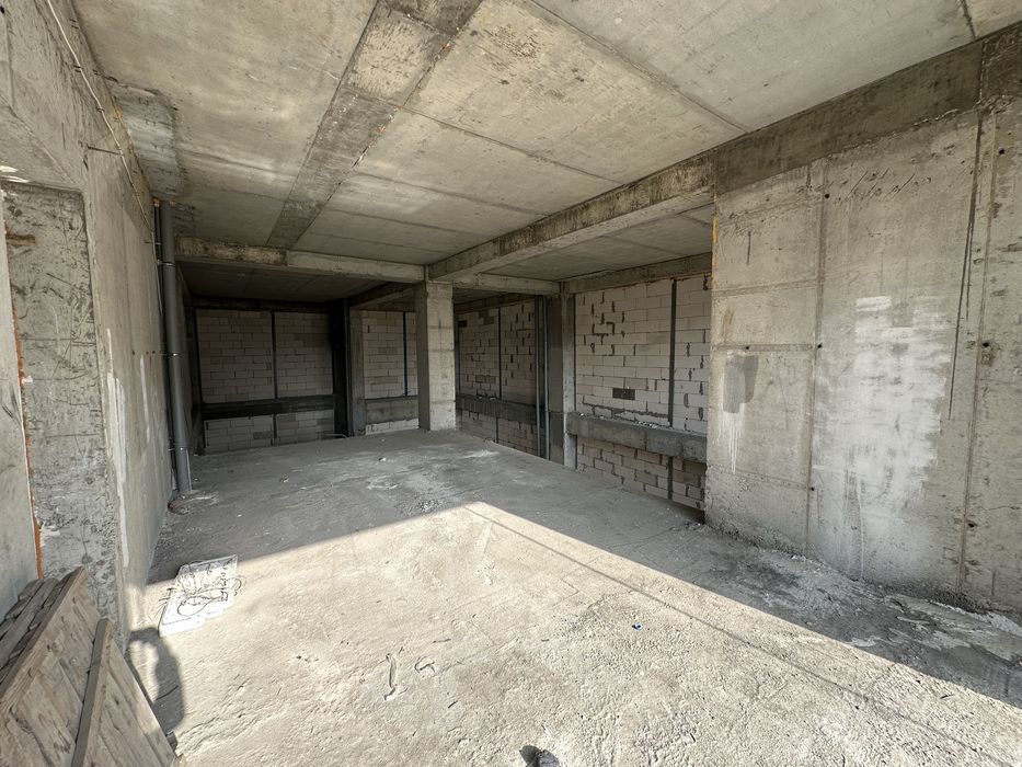 Аренда Коммерческое посещение на Mirabad Avenue