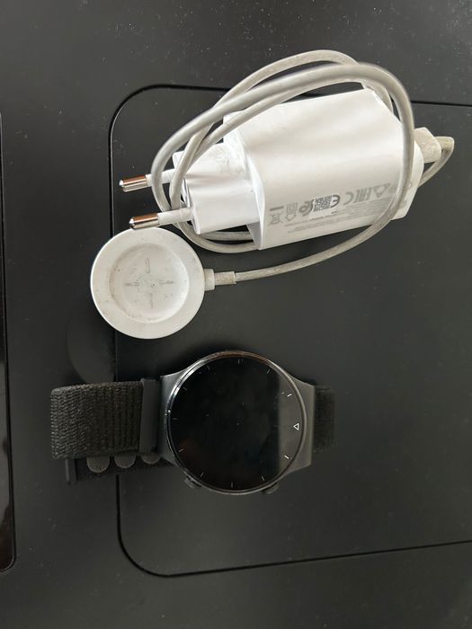 Продава се Часовник HUAWEI !