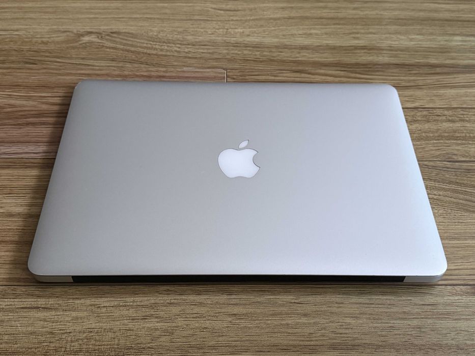 MacBook Air 13 2017`Core i5/256GB SSD/8GB RAM/Бат 90%