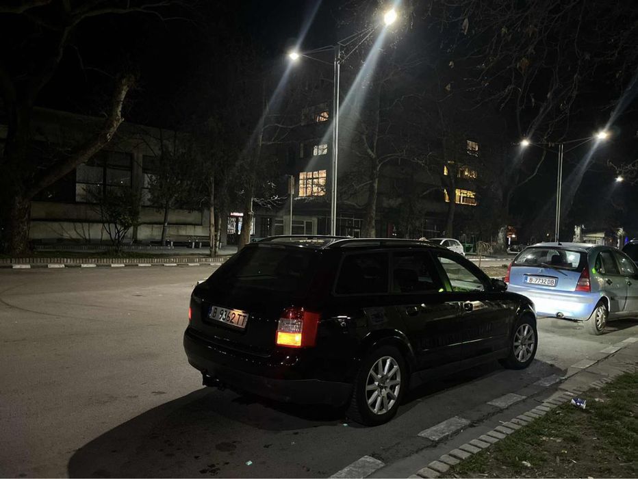 Ауди А4 ,131к.с 2004г.