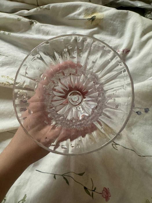 Стеклянные бокалы на ножке / набор