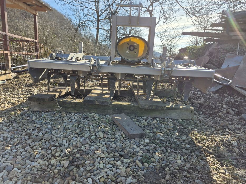 Vând grapa rotativă