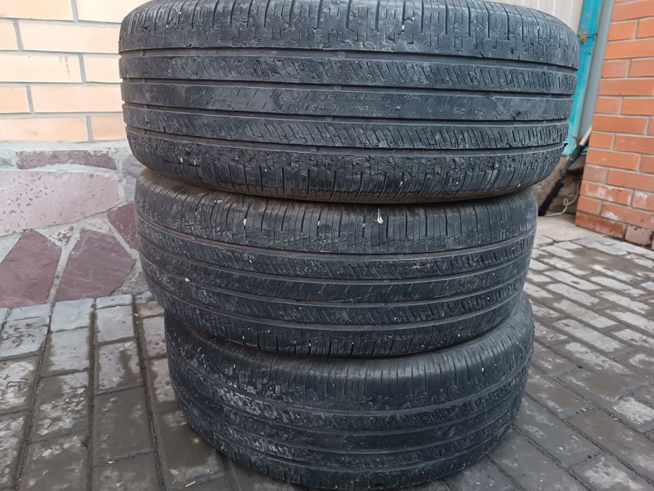 Шины летние 235/65/17