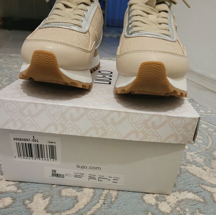 Adidasi Liu Jo 35 noi