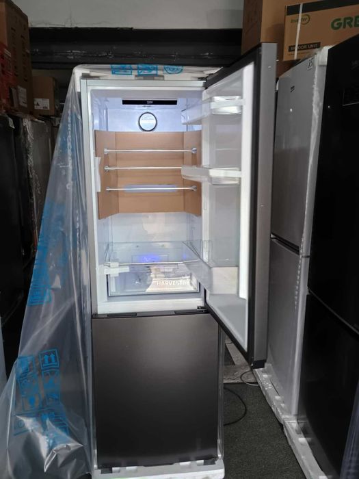 Хладилник с фризер BEKO-БЕКО 186.5 см АеroFlow No Frost®