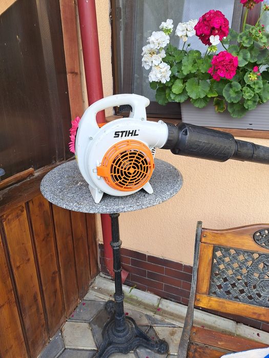 Suflanta Stihl BG 66