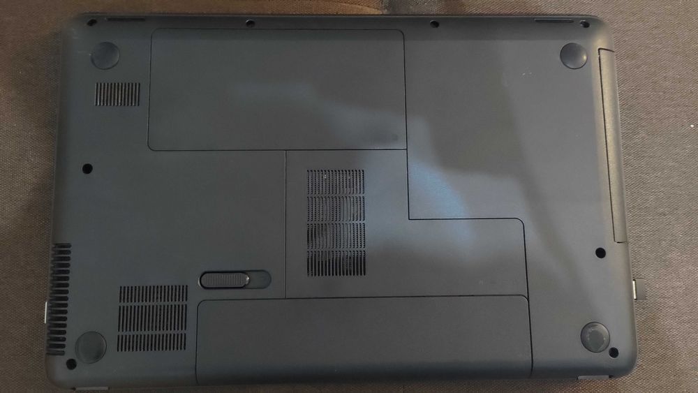Compaq Presario CQ58