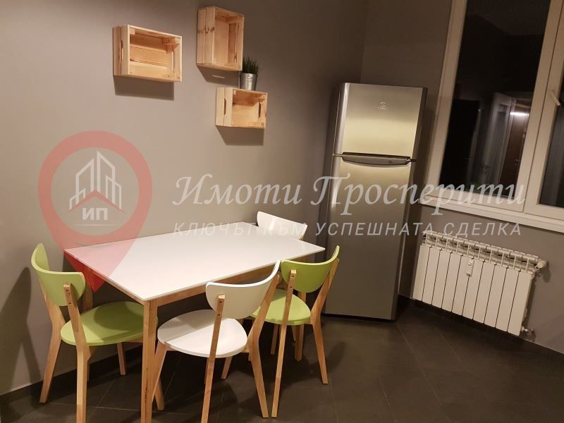 Продава се Тристаен апартамент в София, Център - 100 кв.м за 3050 €/кв.м - Снимка #7