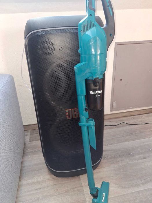 Aspirator Makita 18v