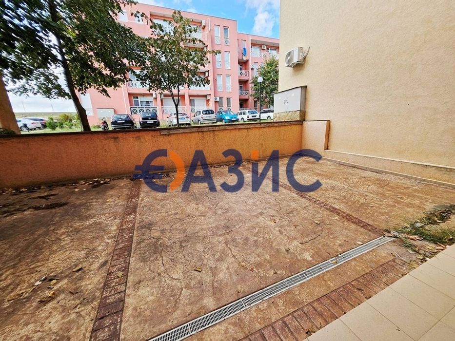 Продава се Едностаен апартамент в к.к. Слънчев бряг - 28 кв.м за 674 €/кв.м - Снимка #10