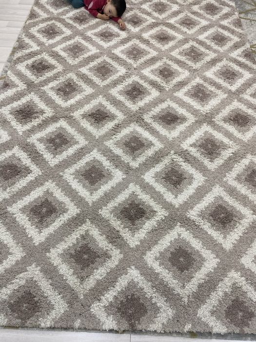 Продам ковер 2на3