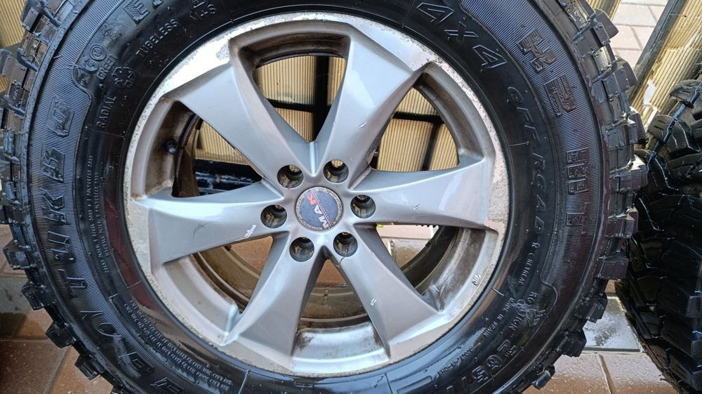 Jante 17"  nissan navara/pathfinder