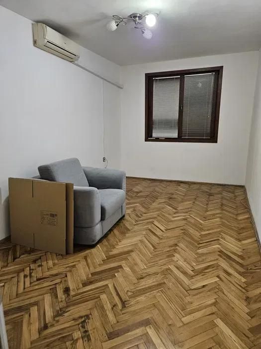 Дава се под наем Двустаен апартамент в Варна, Цветен квартал - 54 кв.м за 298.86 € - Снимка #3