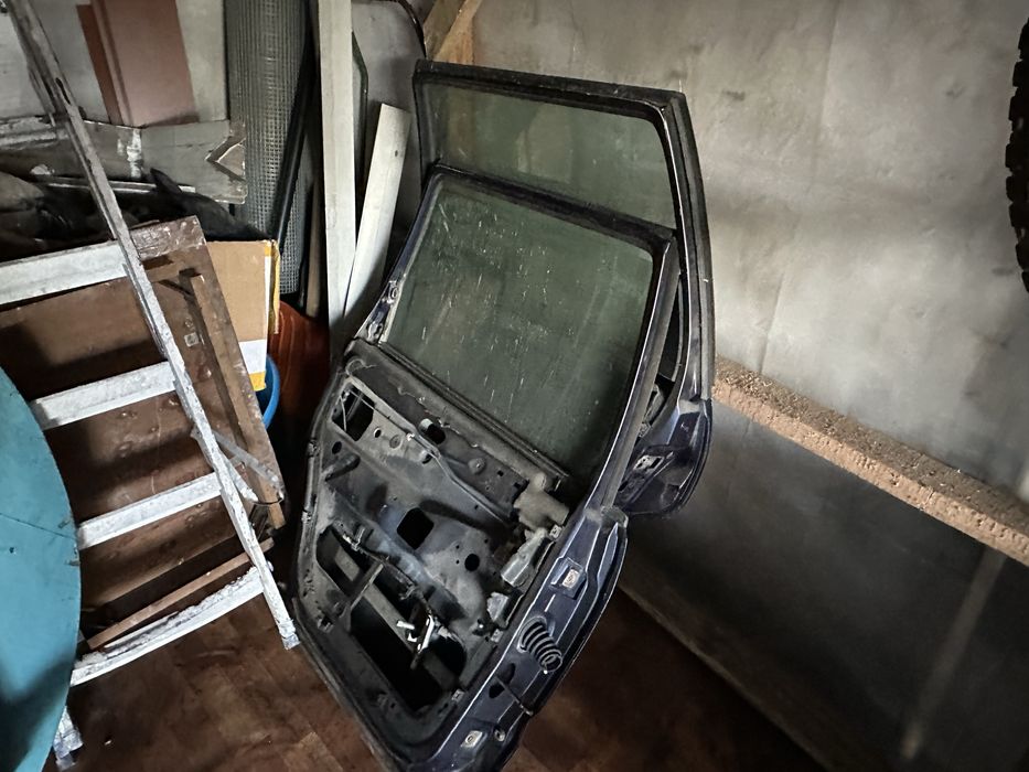 Гольф 3 задние двери