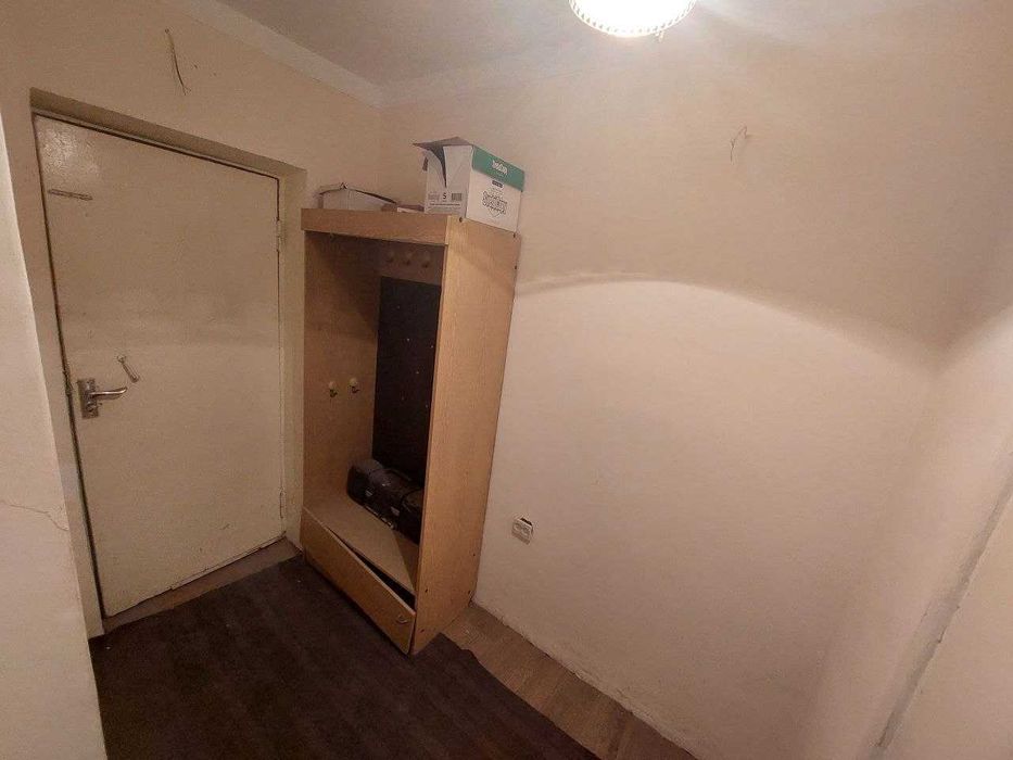 Продаю квартиру Яшнабадский р-он Панельный почта. 1в2х ком 1-этаж 42м2