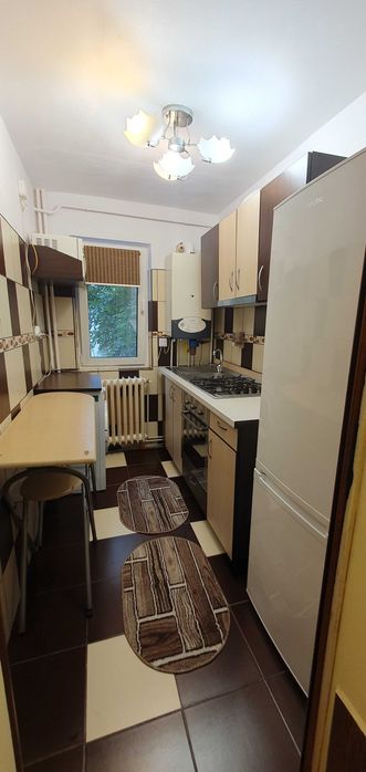 Inchiriez apartament 2 camere Bld. Nicolae Iorga