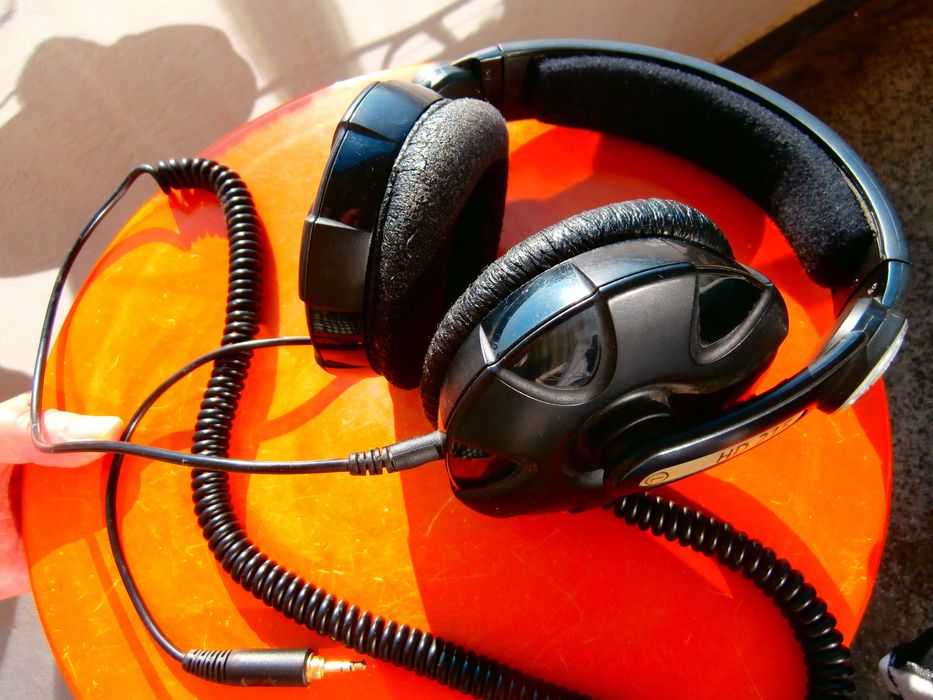 Стари DJ-слушалки Sennheiser HD215