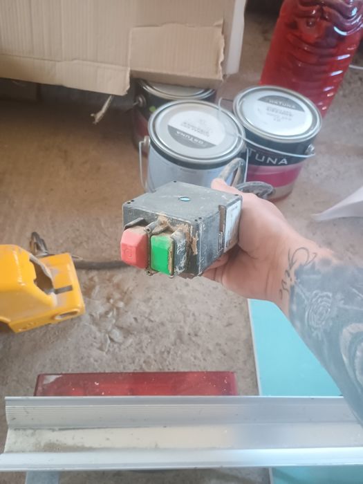 Комбиниран настолен циркуляр, герунг DeWalt DW743 2000W