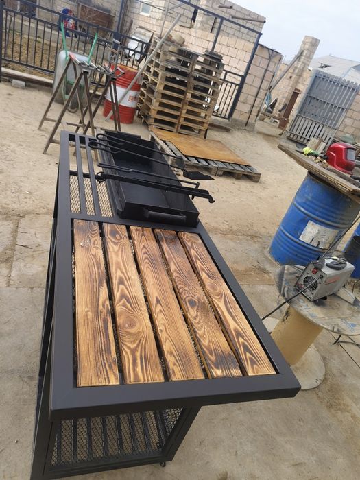 Мангал лофт имеются приборы