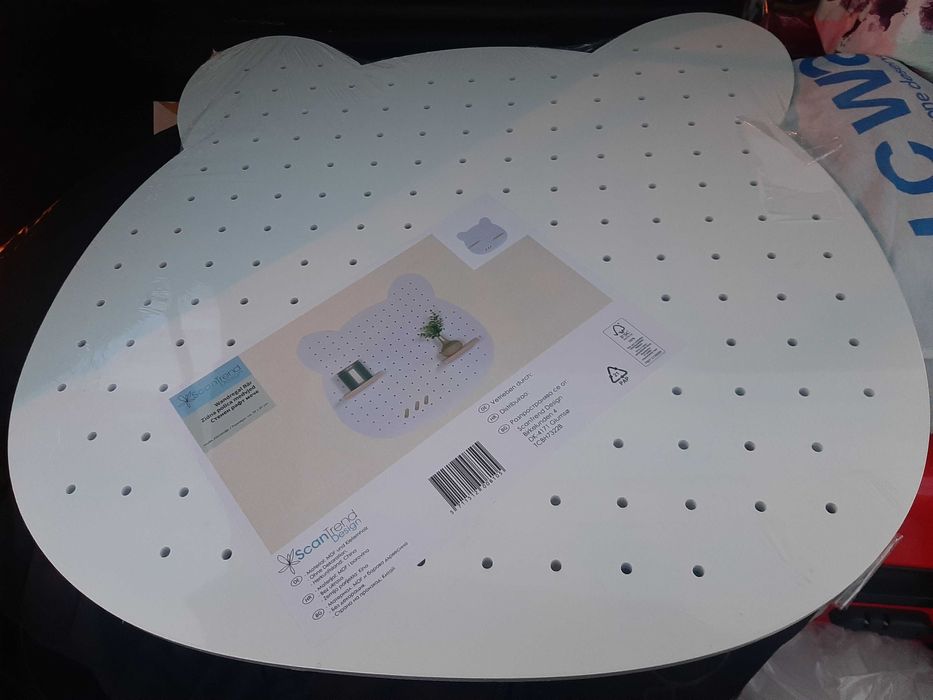 Стенен рафт мече