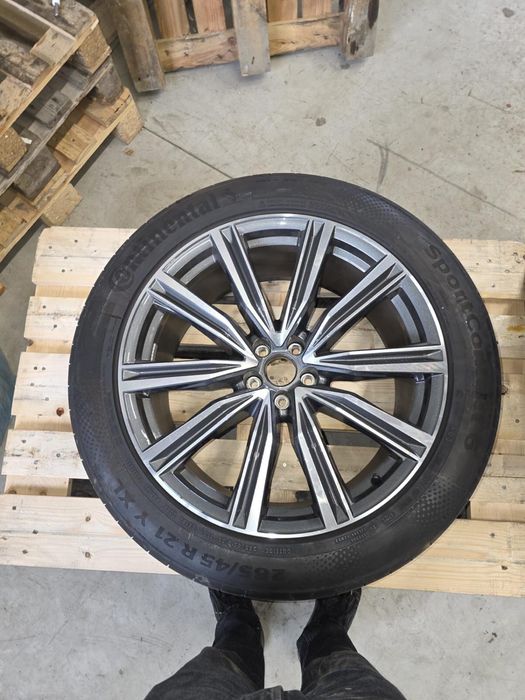 Set Roti complete R 21 AUDI Q8 / Q7