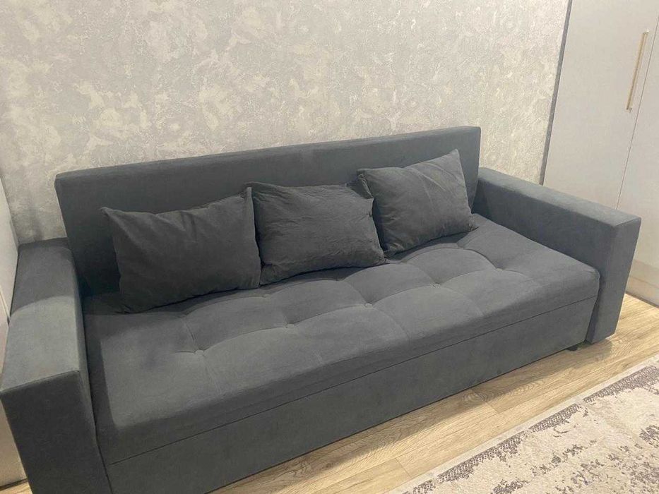 Продам диван б/у в хорошем состоянии 2м