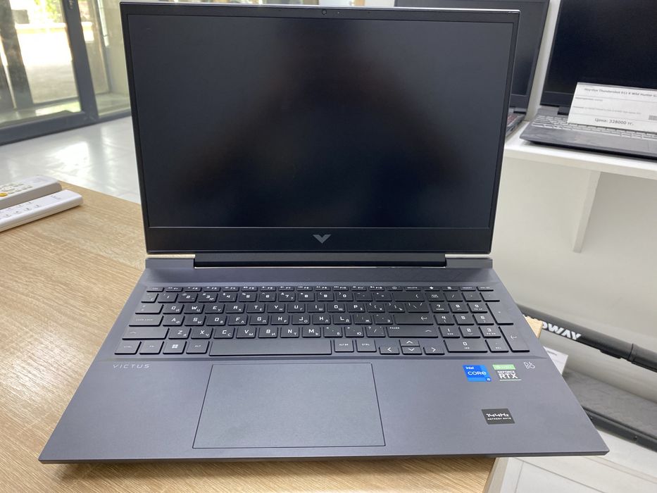 HP Victus Laptop 16 (p25)