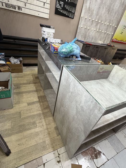 Продам торговую мебель