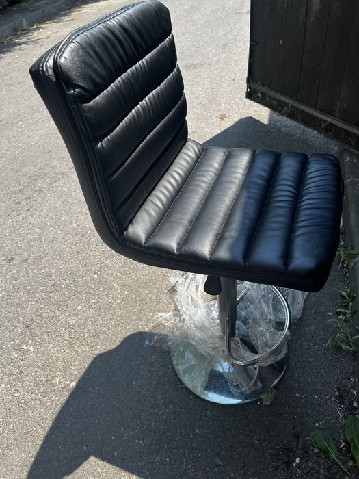 Vand scaun salon