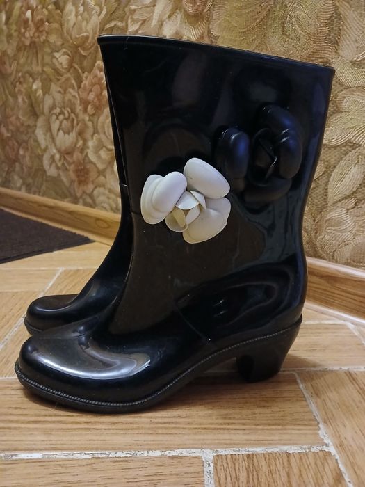 Резиновые женские сапоги 37р